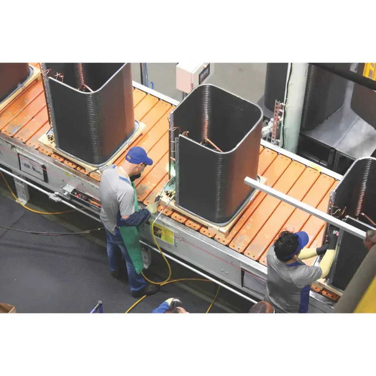 Goodman 3 Ton 14.3 SEER2 R-32 Air Conditioner Condenser